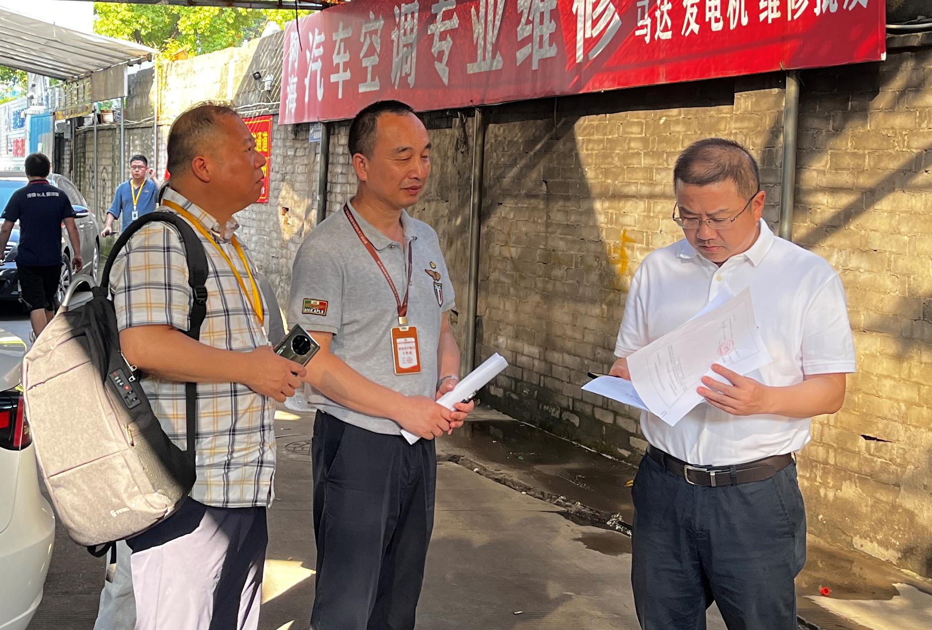 集團(tuán)黨委委員、紀(jì)委書記陳小偉帶隊(duì)檢查 面粉公司安全生產(chǎn)工作